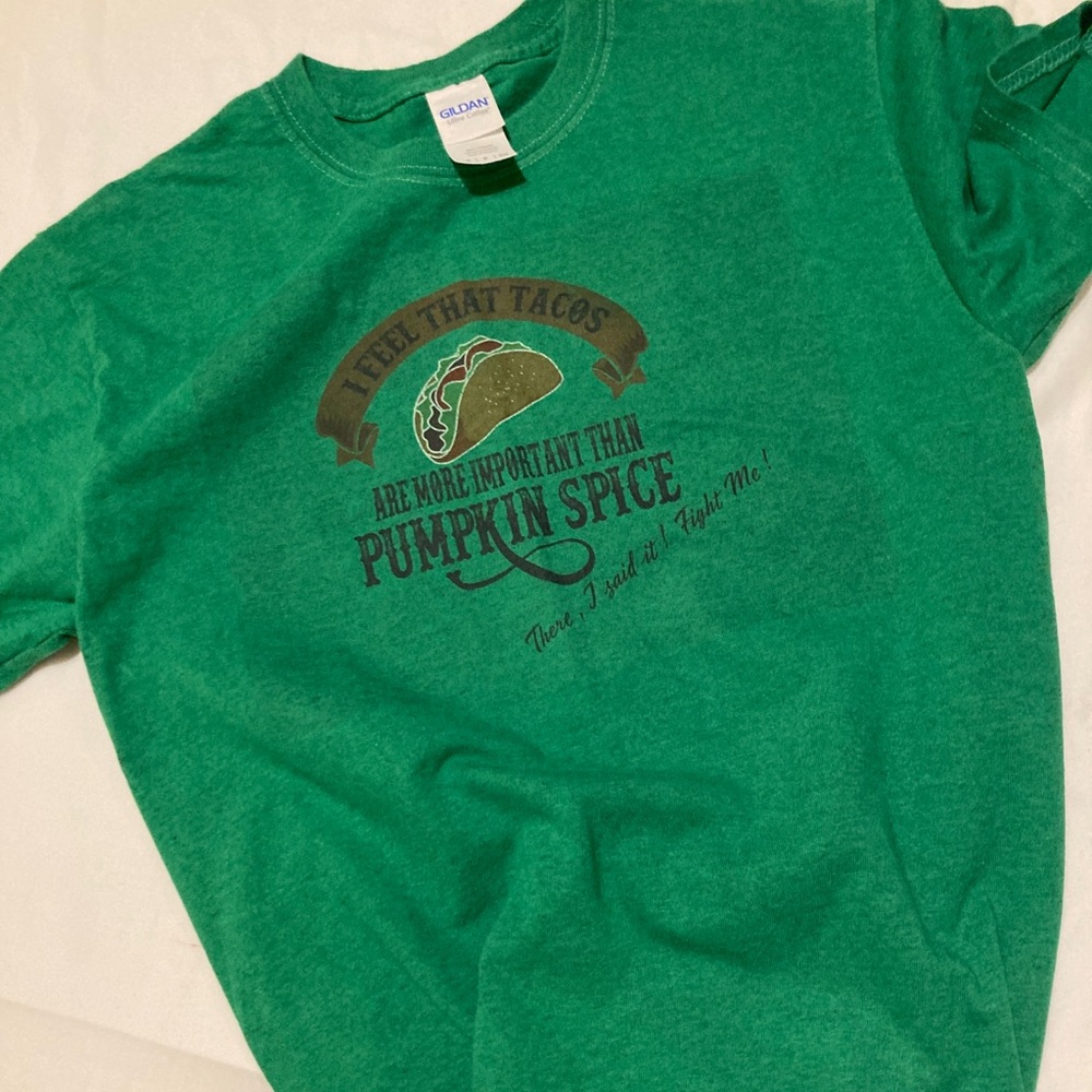 Women’s Small Green Pumpkin Spice/Taco Tee